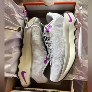 NWT Nike Motiva Walking Running Shoes